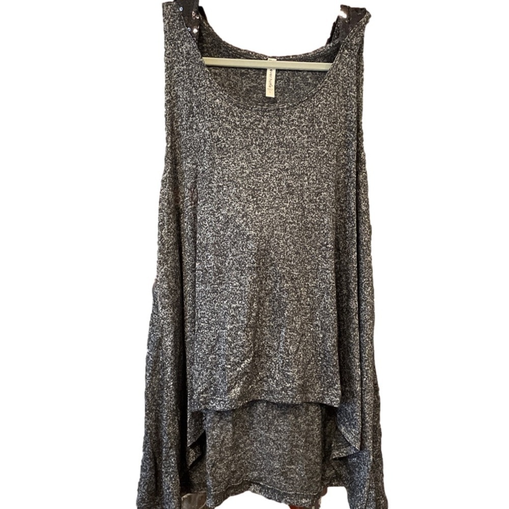Ever hottie sleeveless sequined hoodie pullover gray /black Size L. NWOT N